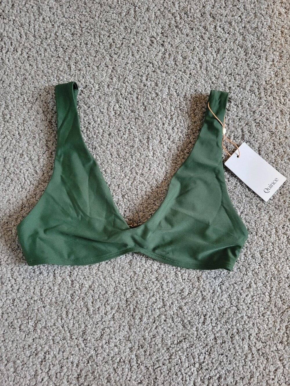 Quince Italian Plunge Bikini Top Palm Green Size Medium NWT